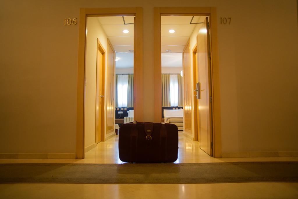 Hostal Albero By Eme Hoteles Sanlúcar la Mayor Buitenkant foto