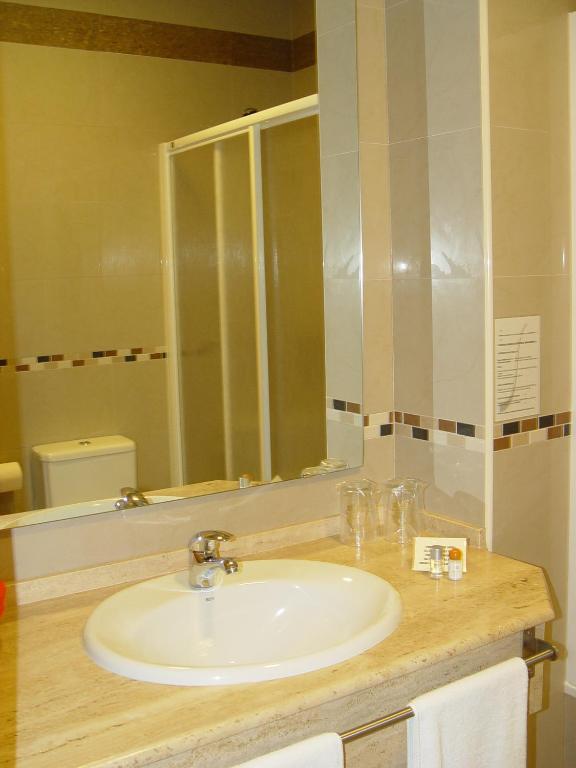 Hostal Albero By Eme Hoteles Sanlúcar la Mayor Kamer foto