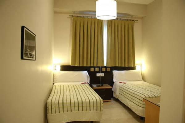 Hostal Albero By Eme Hoteles Sanlúcar la Mayor Buitenkant foto