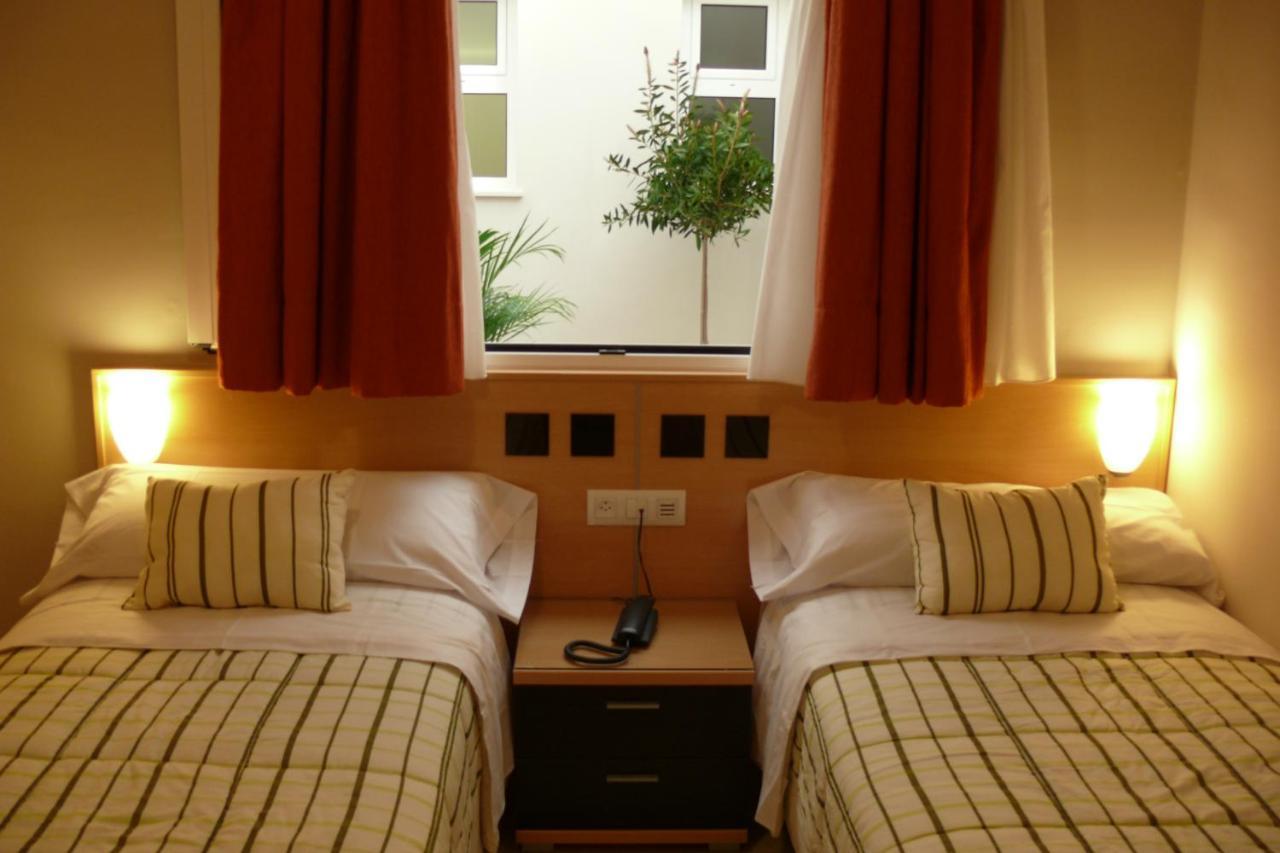 Hostal Albero By Eme Hoteles Sanlúcar la Mayor Buitenkant foto